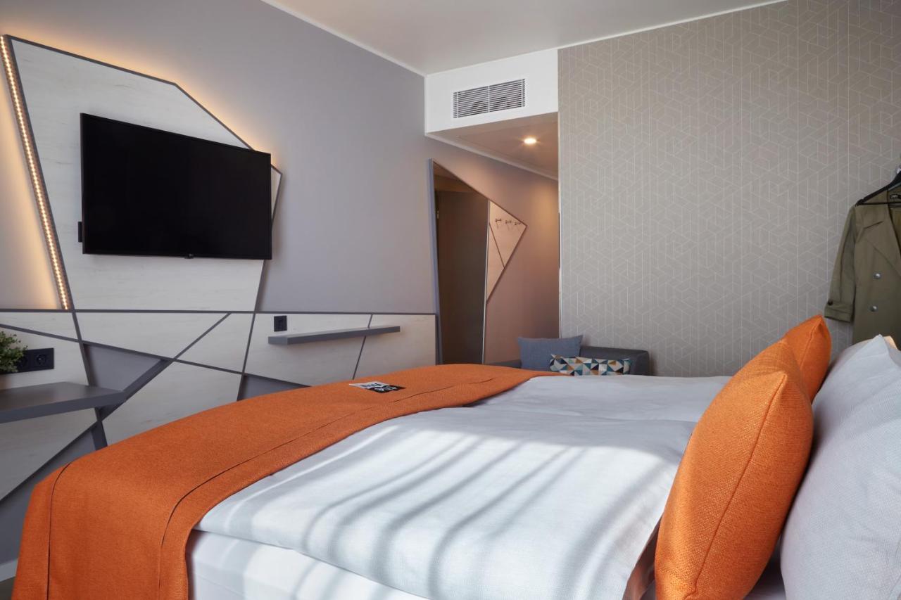 Holiday Inn - The Niu, Hub Dusseldorf Messe By Ihg Eksteriør billede