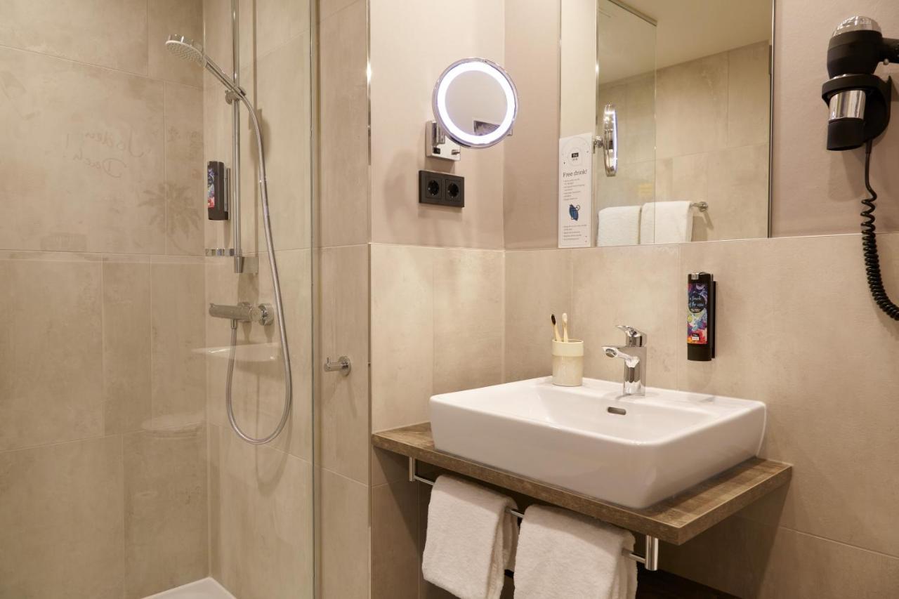 Holiday Inn - The Niu, Hub Dusseldorf Messe By Ihg Eksteriør billede