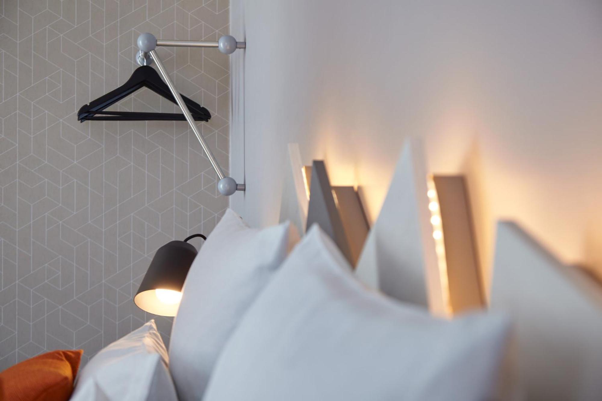 Holiday Inn - The Niu, Hub Dusseldorf Messe By Ihg Eksteriør billede